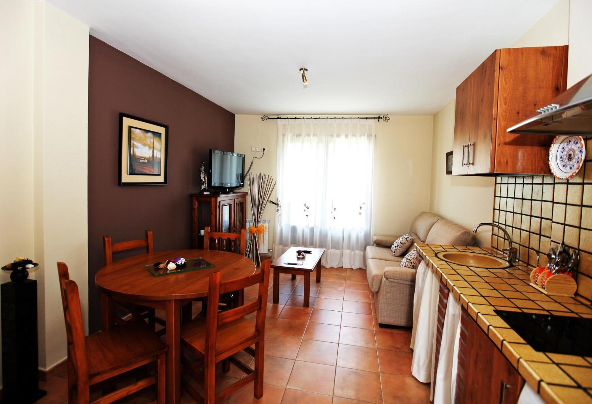 Apartamentos Pirineos Ordesa Эль-Пуэйо-де-Арагуас Экстерьер фото
