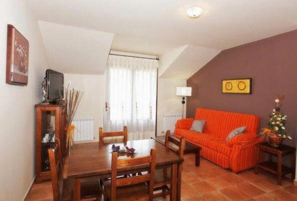Apartamentos Pirineos Ordesa Эль-Пуэйо-де-Арагуас Экстерьер фото
