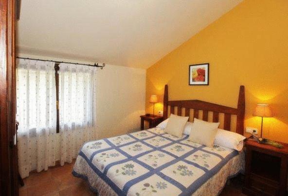 Apartamentos Pirineos Ordesa Эль-Пуэйо-де-Арагуас Экстерьер фото